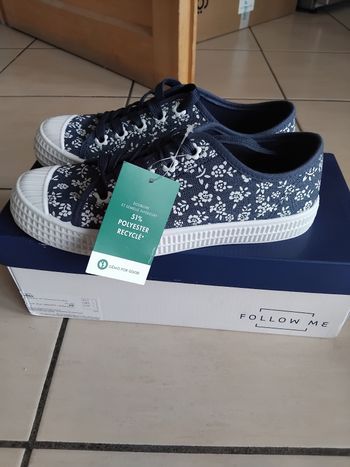 Chaussures toile neuves