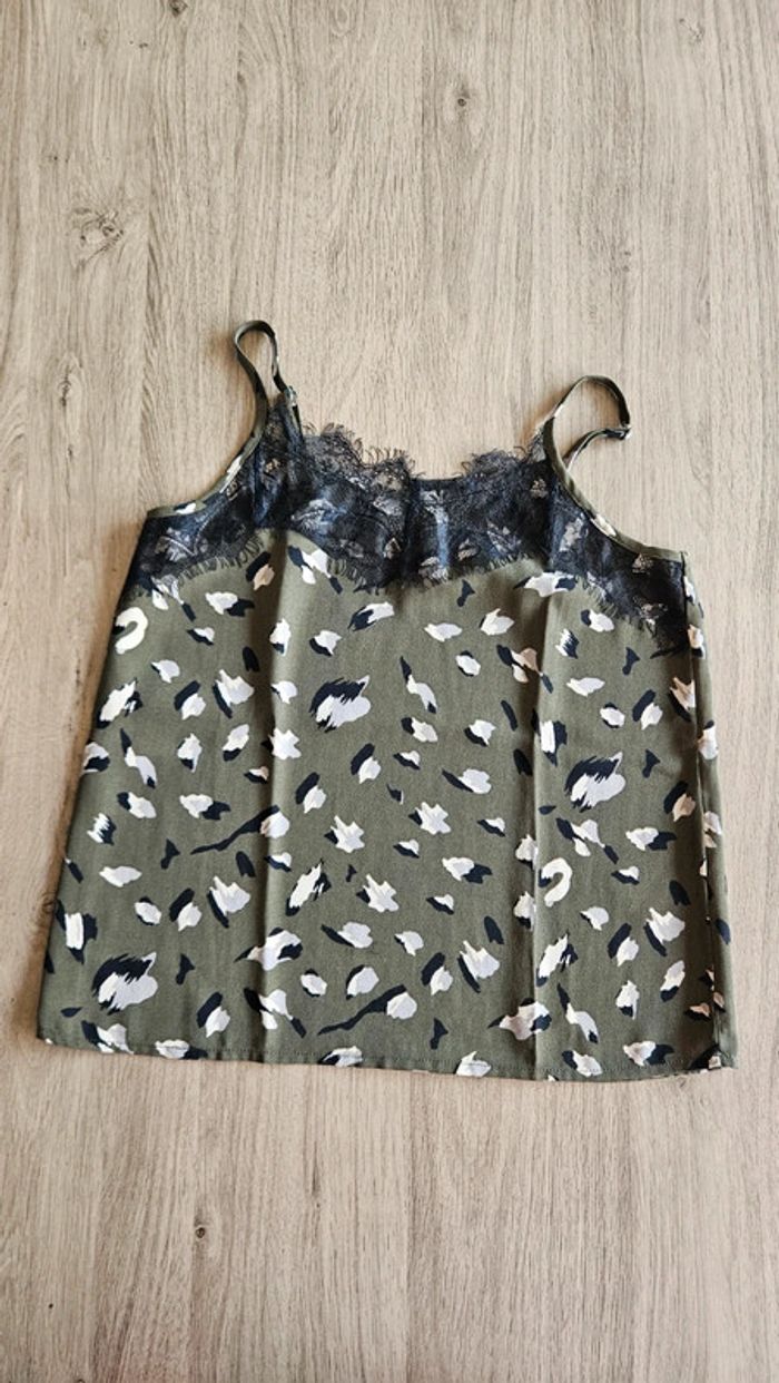 Top bretelles ajustables, kaki et dentelle, taille 34, Only