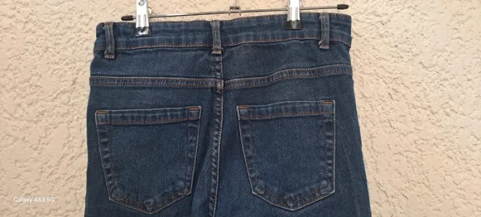 Jean droit bleu T 36 - photo numéro 3