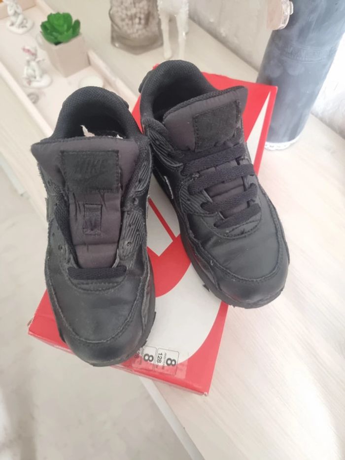 Basket nike taille 31 - photo numéro 3