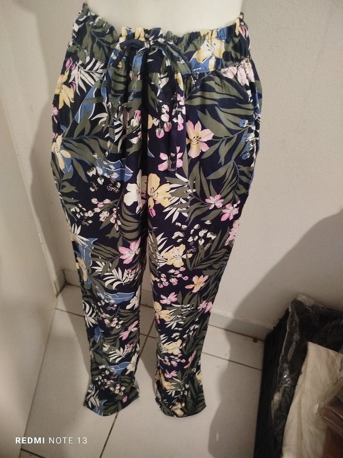 #kytie44femme. Pantacourt fluide taille 44/46