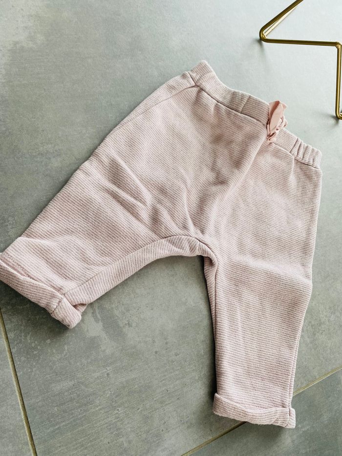 Pantalon rose rayé argent 6 mois kiabi - photo numéro 2