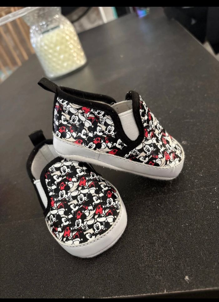 Chaussure bébé - photo numéro 2