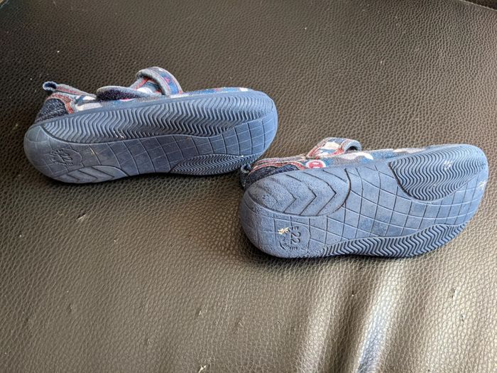Chaussures ouvertes Taille 22 - photo numéro 7