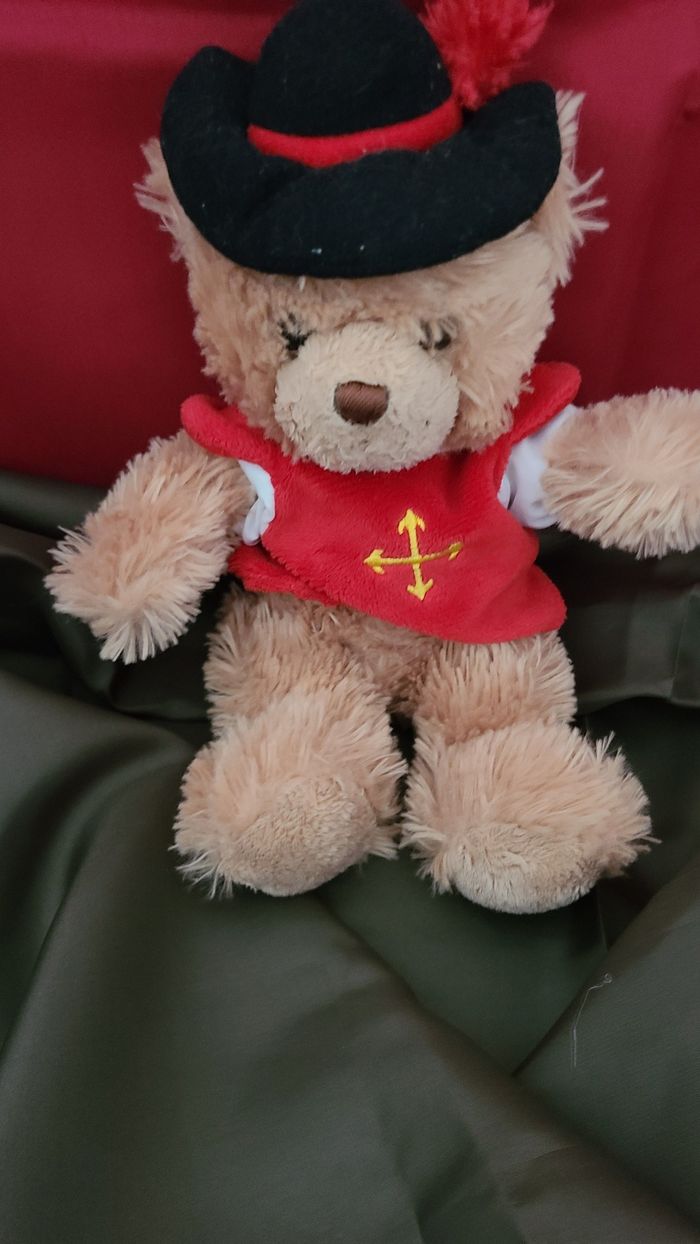 PELUCHE PUY DU FOU - photo numéro 4