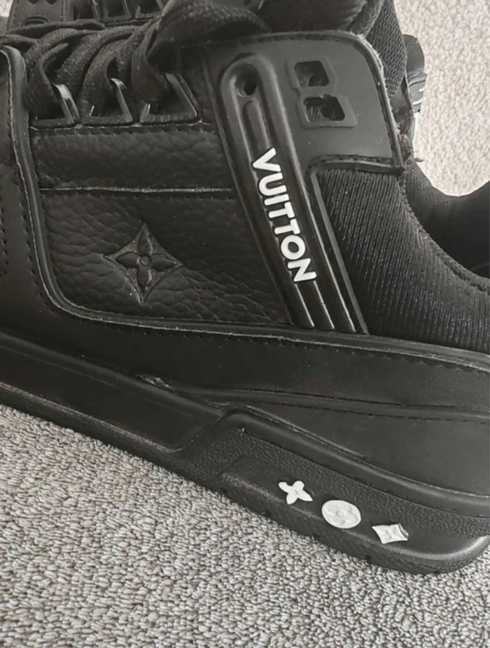 Baskets Louis Vuitton Trainer en cuir – Taille 42 – Made in Italy - photo numéro 9