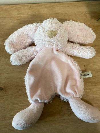 Doudou plat lapin rose nez beige famiflora