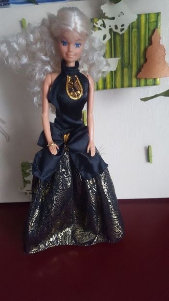 poupée sandi magique moments sans boîtes