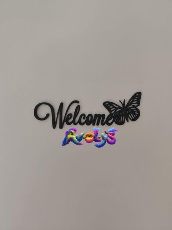 Décoration murale “Welcome” noire Avec papillon