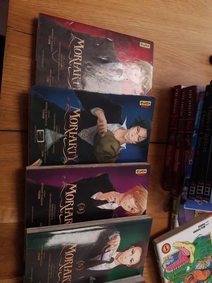 Lot mangas Moriarty - photo numéro 2