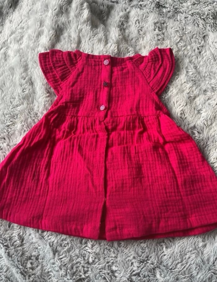 Robe 3 mois - photo numéro 2