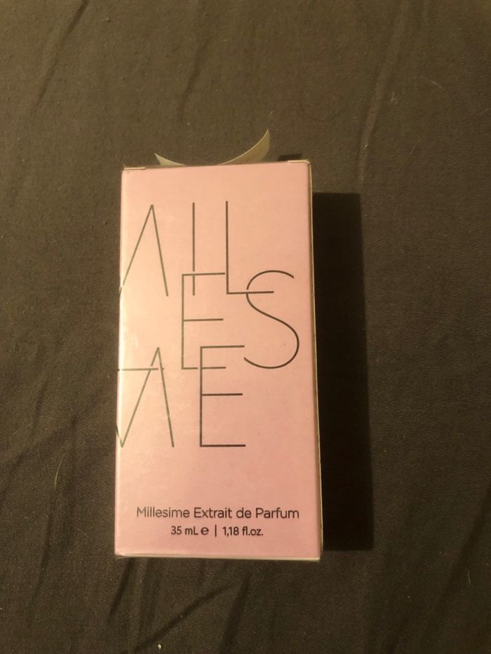 Parfum femme neuf 35 ml numéro 351 - photo numéro 2