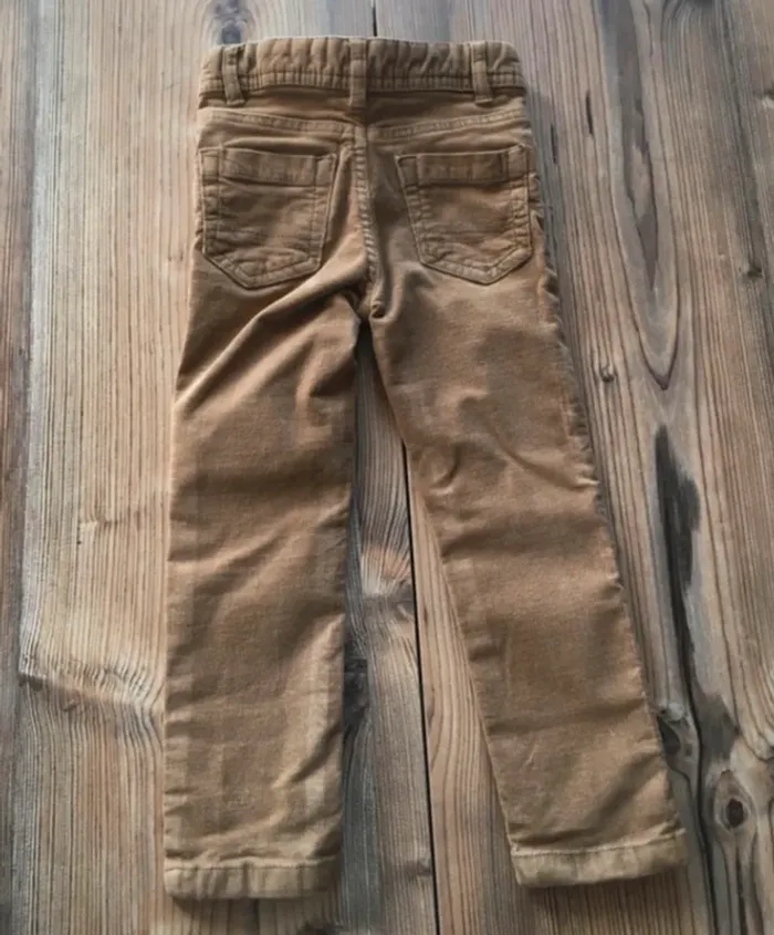 Lot 3 ans, 3 pantalons, 2 t shirts manches longues et un manche courte, un sweat - photo numéro 16