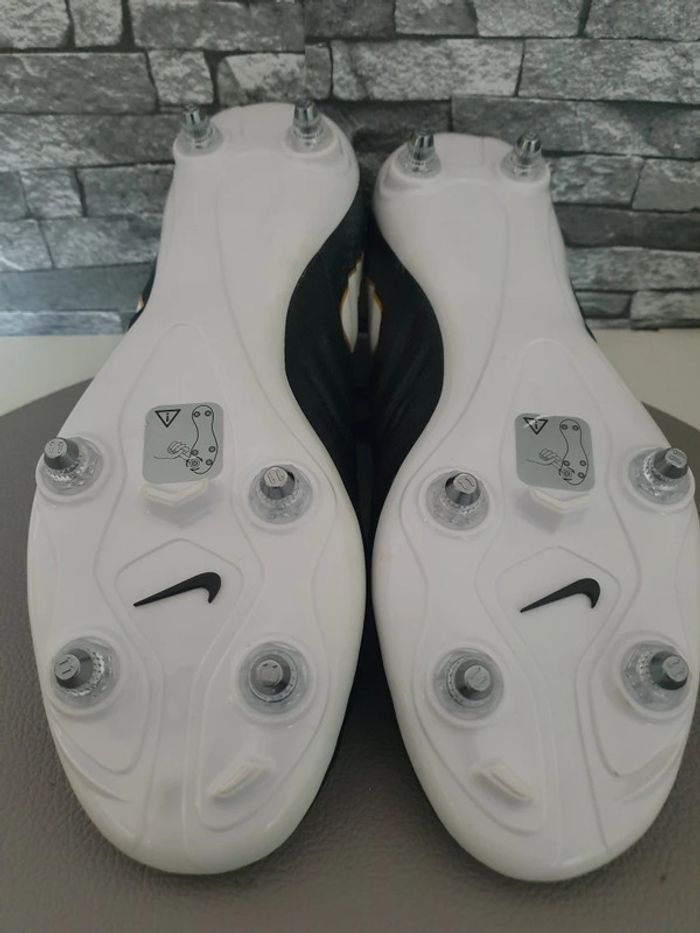 Nike tempo crampons pointure 40 - photo numéro 2