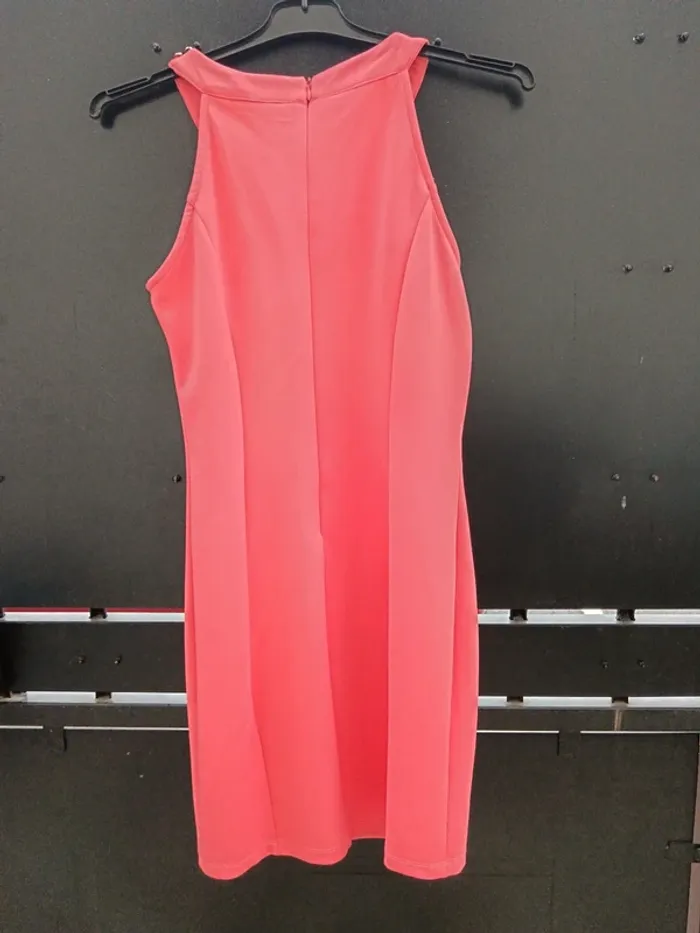 Robe rose saumon et joli collier Taille S/M - photo numéro 3