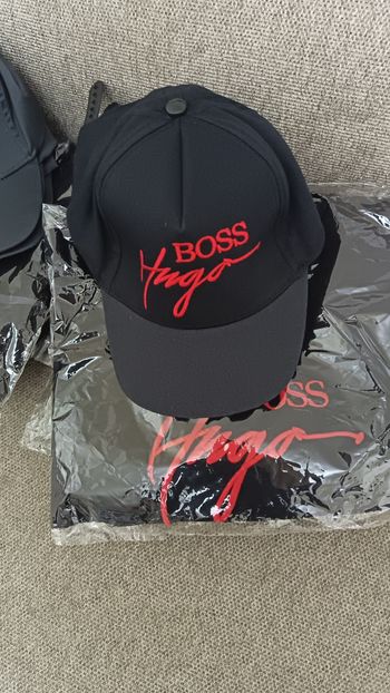 Short t-shirt et casquette