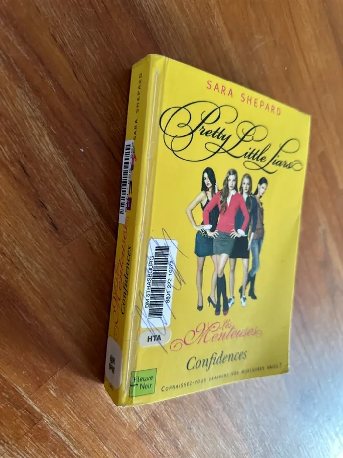 Livre Pretty, Little liars - photo numéro 2