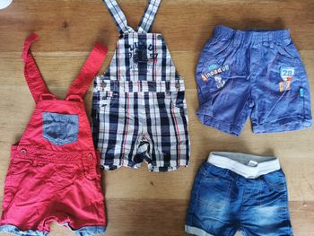 Lot 6 mois salopettes et shorts