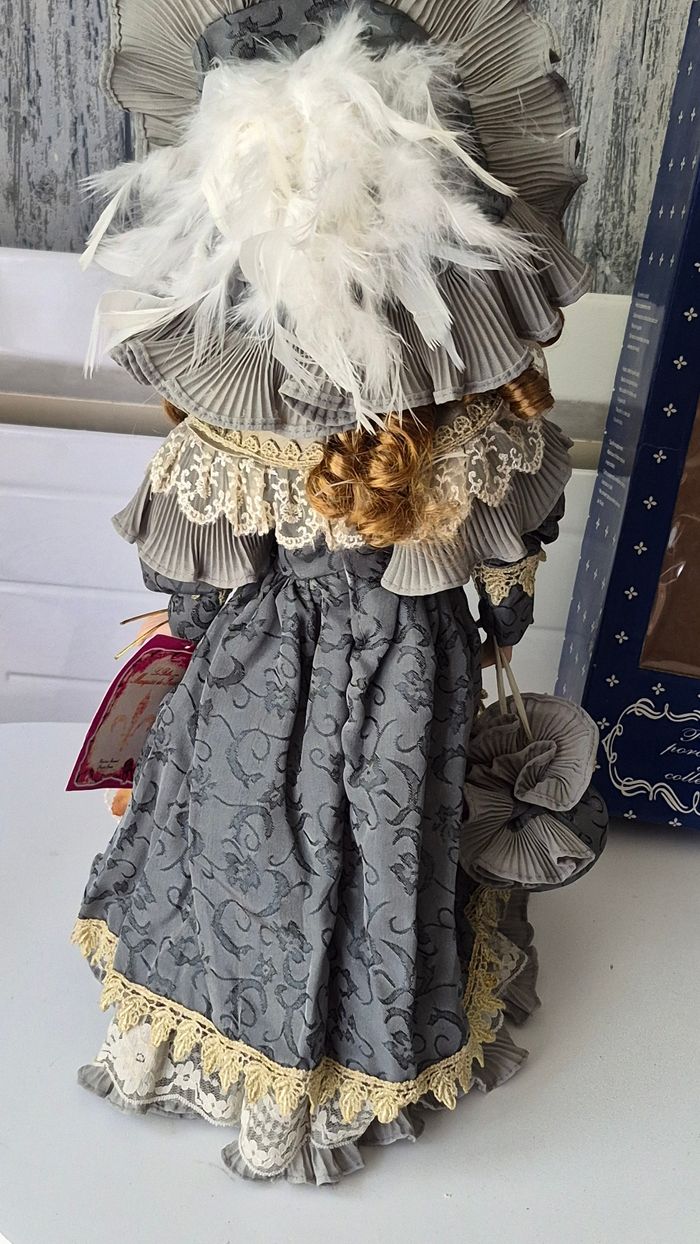 ✨ Poupée en porcelaine de collection – “Marquise Annie” - photo numéro 8