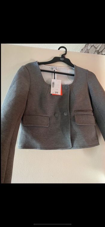 Veste naf naf neuve jamais porter payer 40