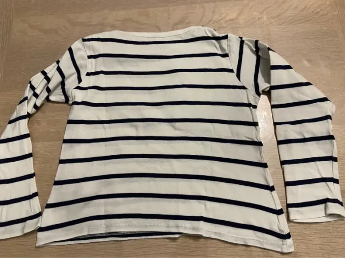 Lot de deux. T-shirts manches longues 10 ans. - photo numéro 9