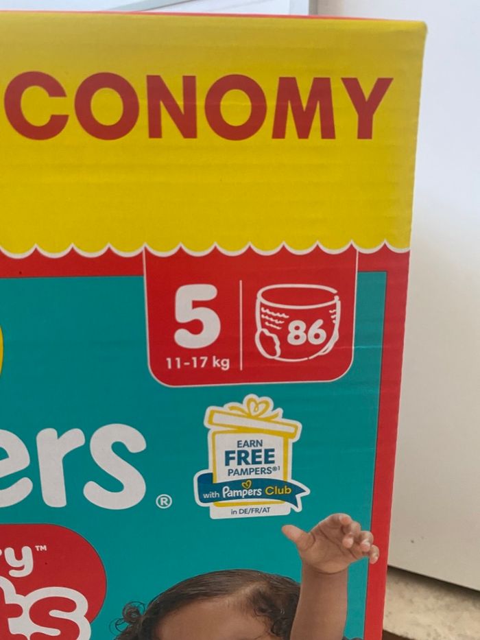 Couches Pampers taille 5 - photo numéro 2