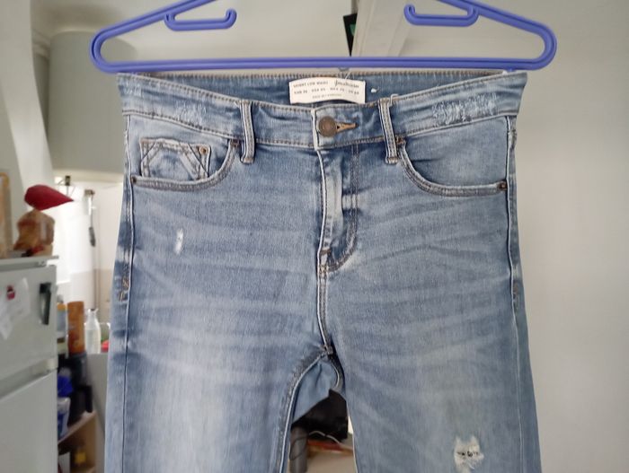 Lot  deux jeans  stradivarius taille 36 - photo numéro 7