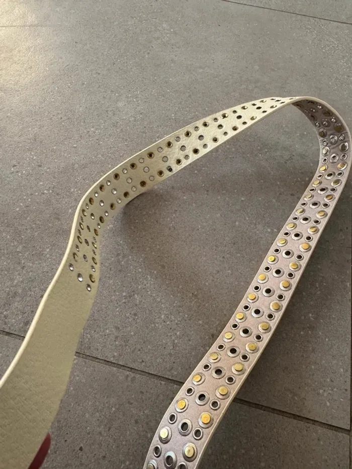 Ceinture beige vintage, bon état mais se décolle, 105cm - photo numéro 7