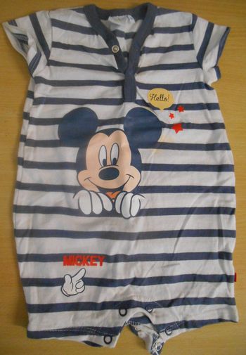 Combi-short bébé garçon-fille 6-9 mois / Mickey Disney