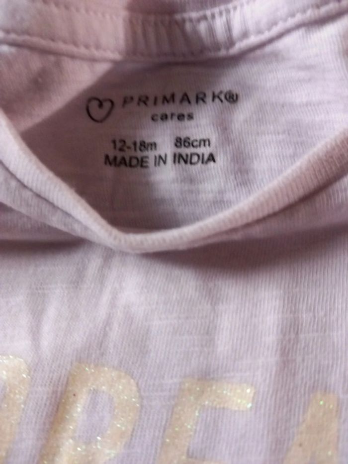 T-shirt taille 86cm 12/18mois primark - photo numéro 2
