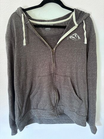 Sweat-shirt à capuche