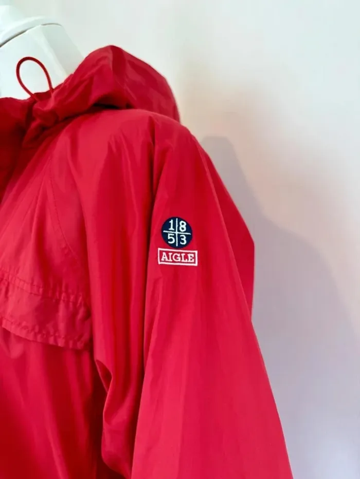 Veste de pluie Aigle femme S ou enfant 14 ans rouge en parfait état - photo numéro 3