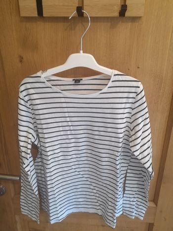 T-shirt Kiabi ligné en noir et blanc 12 ans