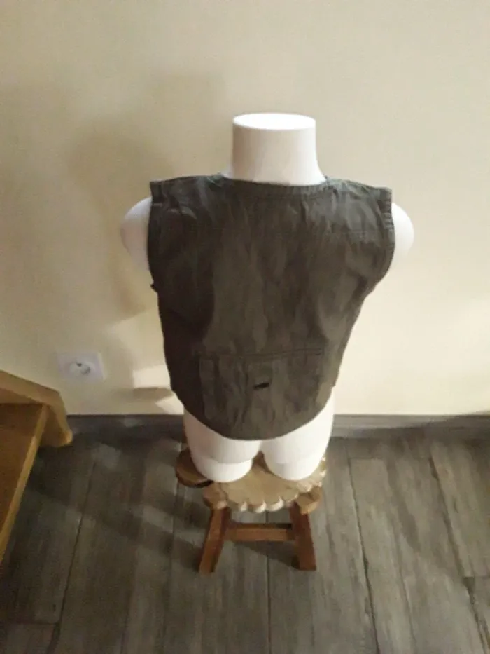 Gilet sans manches 4 ans - photo numéro 4