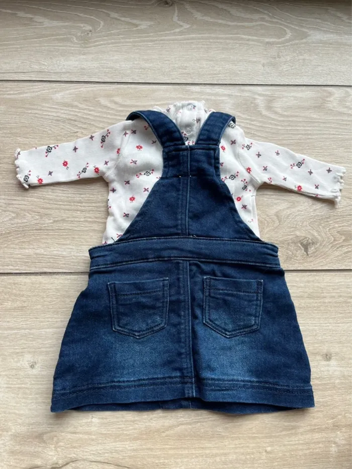 Robe en jean et t shirt manches longues - photo numéro 2