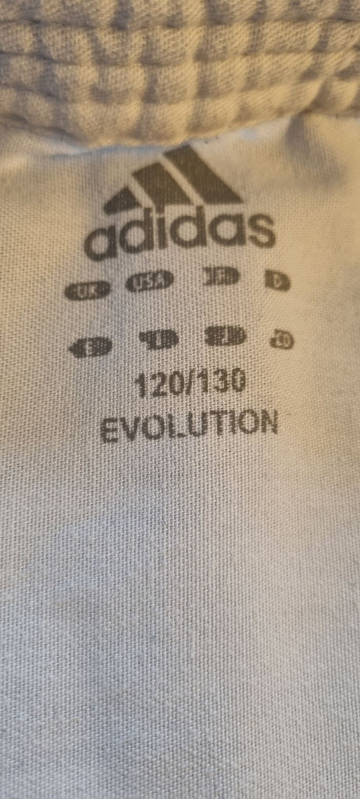 Kimono Adidas 5-7 ans - photo numéro 3