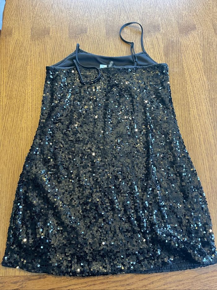 Robe H&M taille s - photo numéro 4