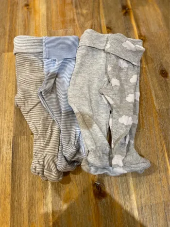 Lot de 4 pantalons 1 moi 56cm