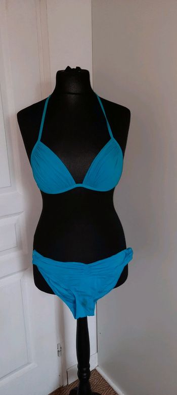 Maillot de bain 2 pièces bleu turquoise