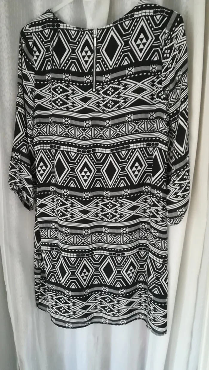 Robe fluide taille 40 - photo numéro 2
