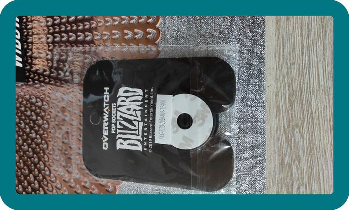 Overwatch figurine + attache de  téléphone - photo numéro 2