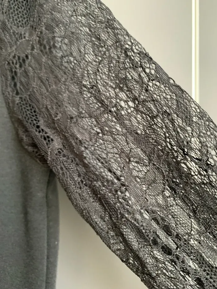 Robe noire one soulder - photo numéro 3