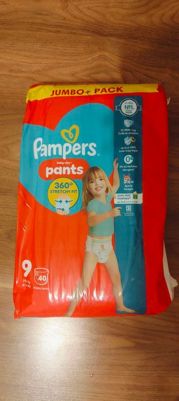 01 paquet couches Pampers pants taille 9. Neuf. 19kg+