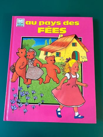 Livre d’histoires « Au pays des fées »