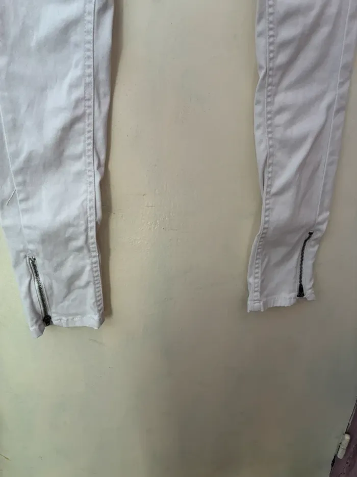 Jeans slim blanc, 10 ans, Tissaia. - photo numéro 4