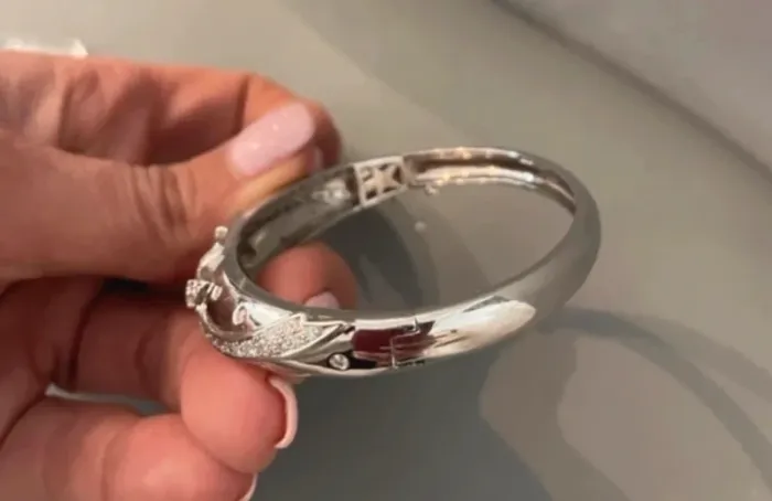 Bracelet rigide jonc en véritable argent et strass  Excellent état - photo numéro 9