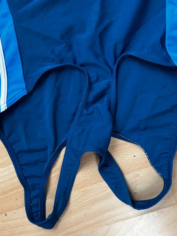 Maillot de bain, une pièce bleue blanc Taille, 14 ans/1 58 - photo numéro 12