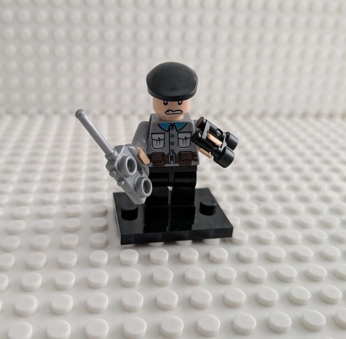 Figurine Jurassic World : Ranger du parc 🦖 , style lego