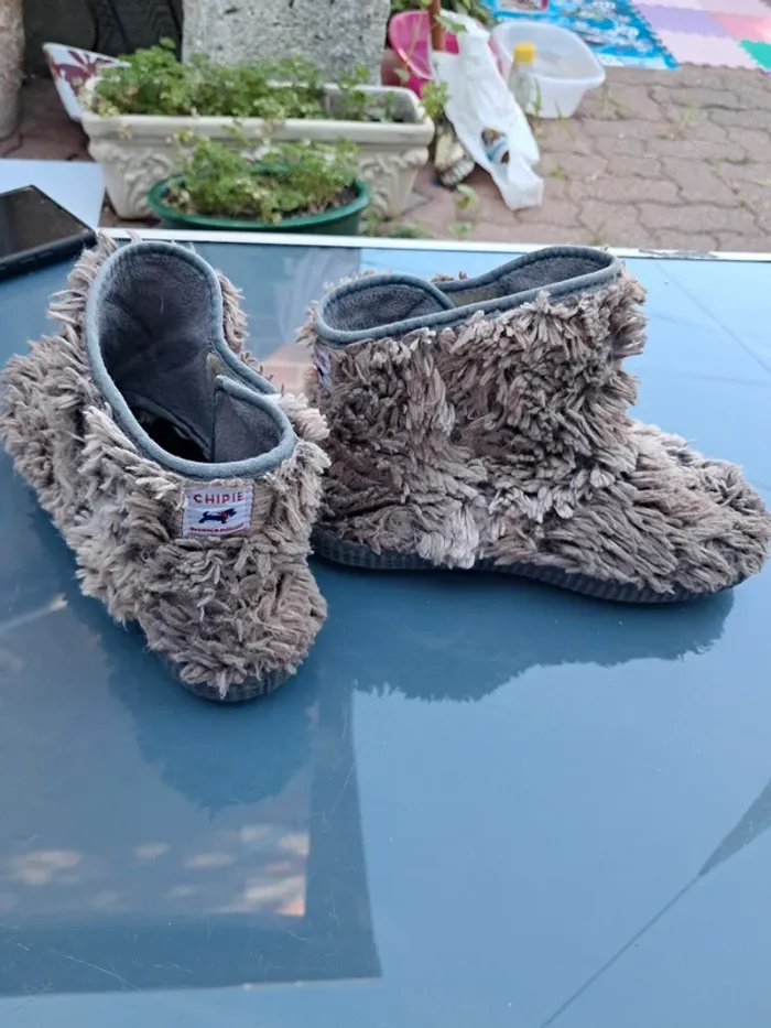 Beaux chaussons chauds poilus intérieur taupe et intérieur polaire gris, scratch - T31 - Chipie - photo numéro 2
