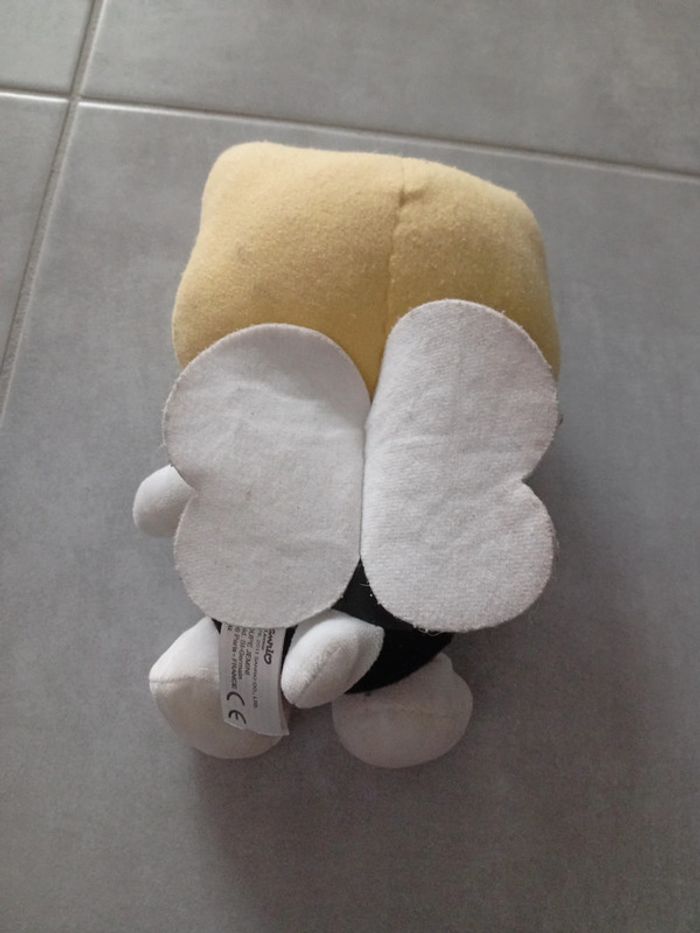 Peluche Hello Kitty abeille - photo numéro 5